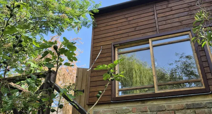 Outbuilding light and power installation in Blunham